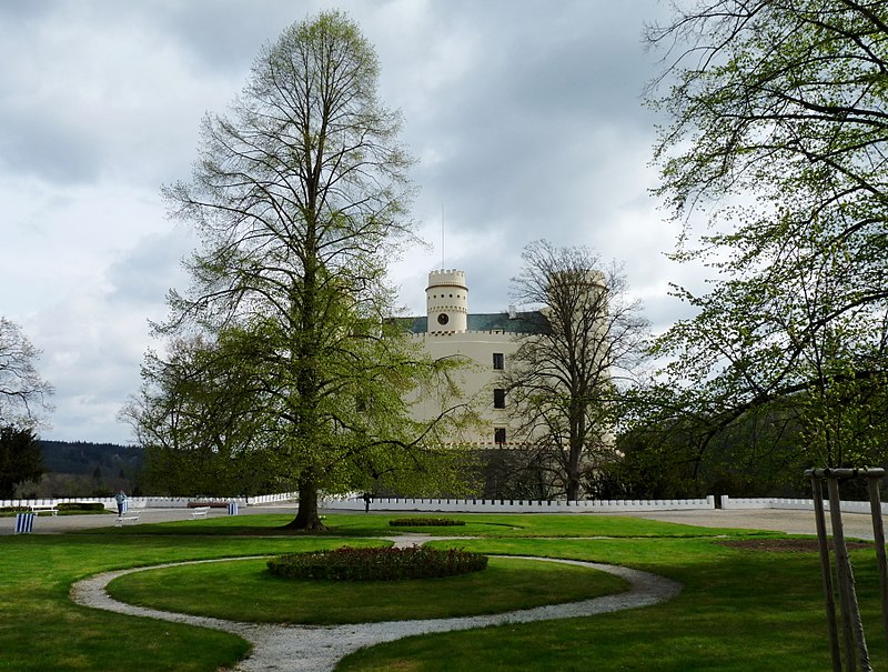 Orlík Castle