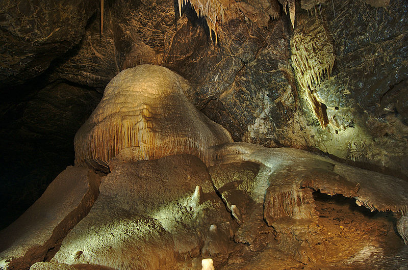 Amatérská Cave