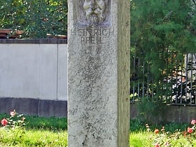 Heinrich-Pfeil-Denkmal
