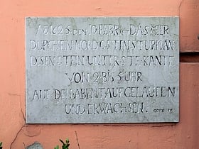 Liste der Denkmäler, Brunnen und Skulpturen in Rostock