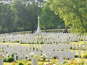 hannover war cemetery hanower