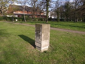 Gedenkstein für Johann Bernhard Basedow
