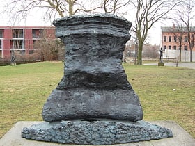 skulpturenpark magdeburg