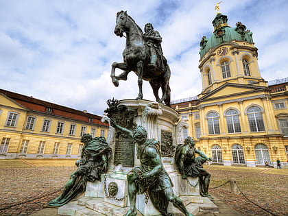 equestrian statue of friedrich wilhelm i berlin