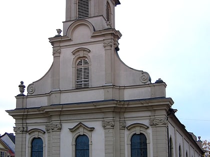kirche zur heiligsten dreieinigkeit luisburgo