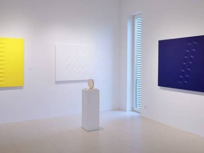Galerie Dorothea van der Koelen
