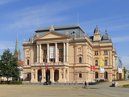 mecklenburg state theatre schwerin