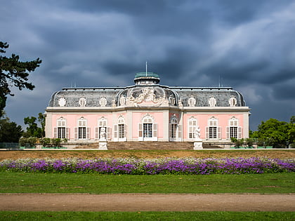 palac benrath dusseldorf