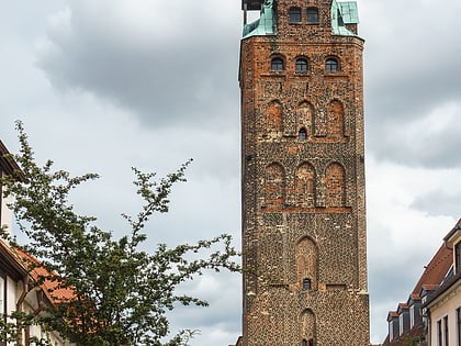 Breiter Turm