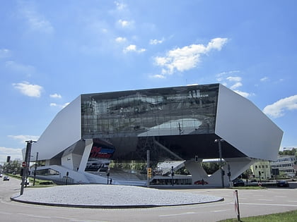 museo porsche stuttgart