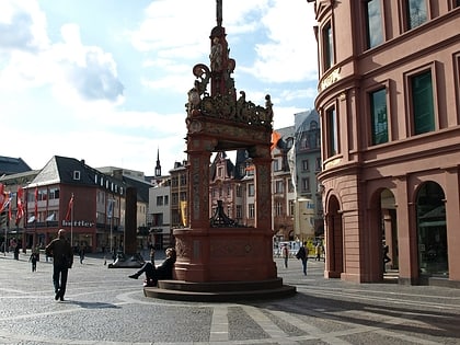 marktbrunnen moguncja
