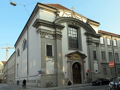 Damenstiftskirche St. Anna