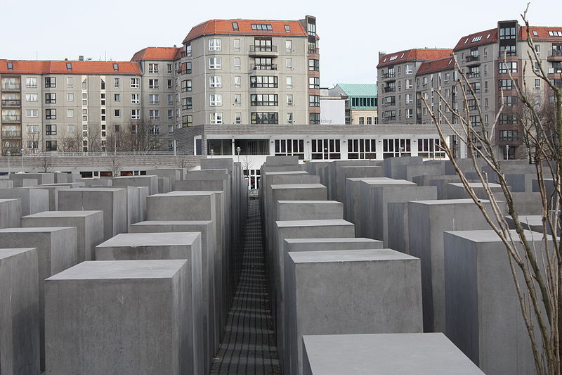 Pomnik Pomordowanych Żydów Europy (Berlin) przewodnik dla