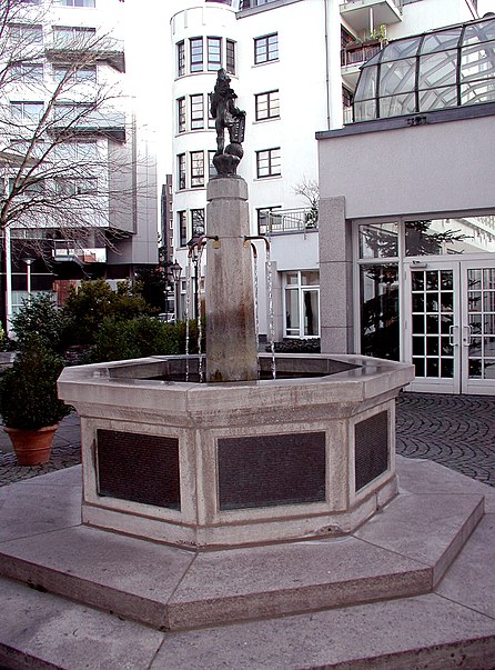 Erich-Klibansky-Platz