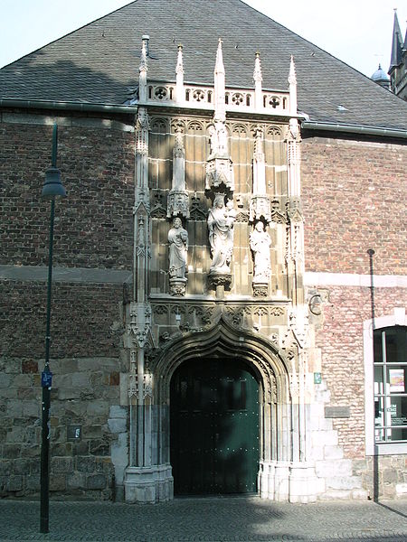 Aachener Domschatzkammer