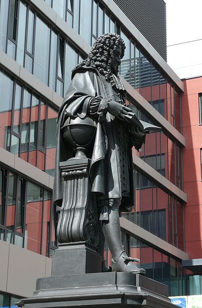 Leibnizdenkmal
