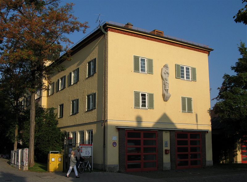 Großhadern Town Hall