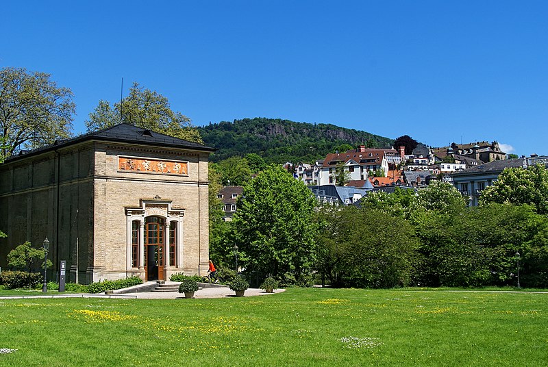 Trinkhalle