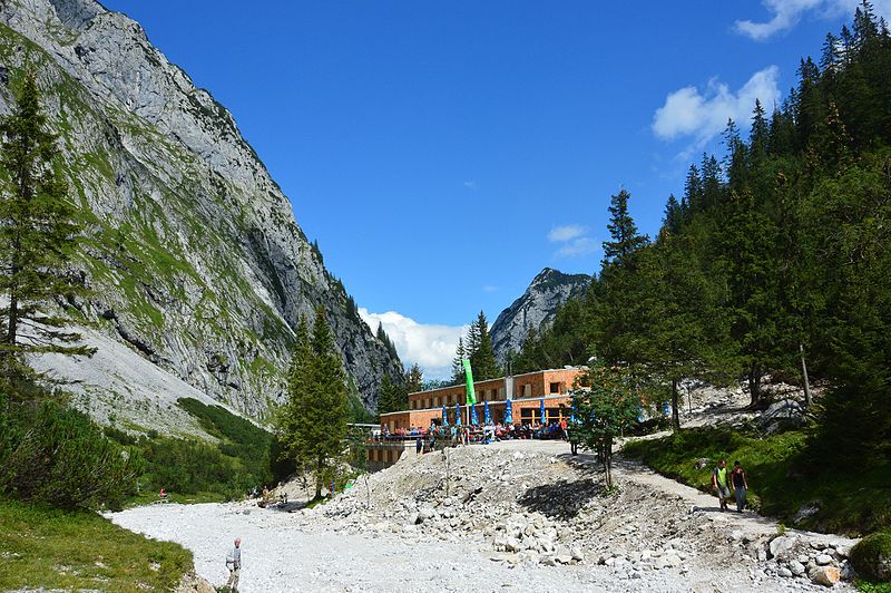 Höllentalangerhütte