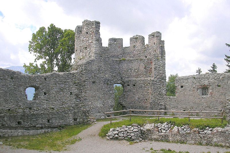 Hohenfreyberg Castle