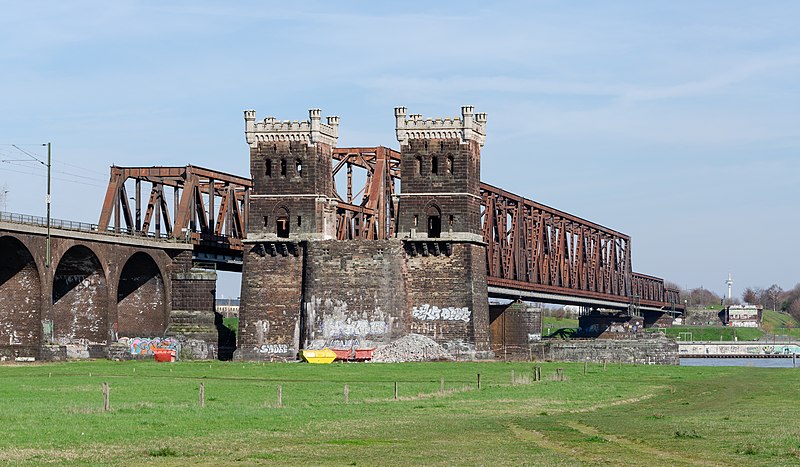 Duisburg-Hochfeld Railway Bridge