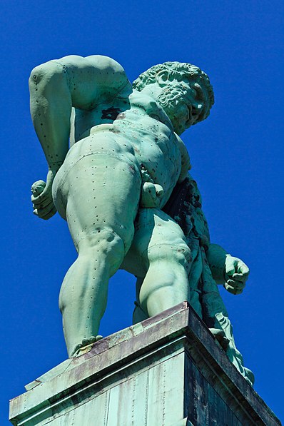 Hercules monument
