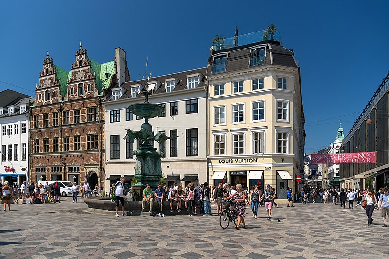 Købmagergade, Copenhagen Visitors' Guide: and Information Trek Zone