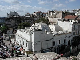 Ali Bitchin Mosque