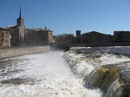 Narva Waterfall