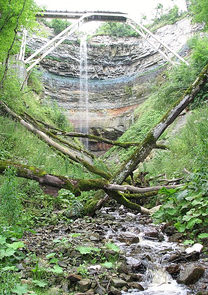 Valaste Waterfall