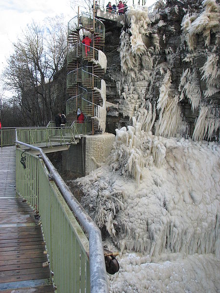 Valaste Waterfall