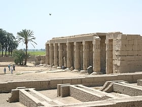 Templo de millones de años de Seti I