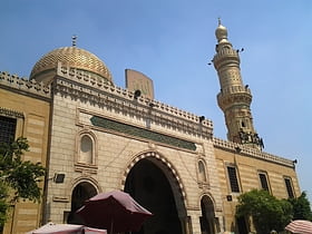 al sayeda nafeesah mosque el cairo