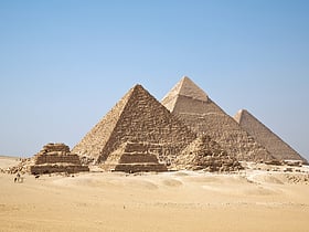 egyptian pyramids kairo