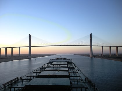 Puente del Canal de Suez