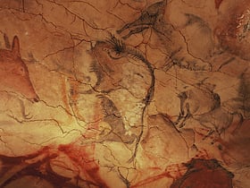 Cueva de Altamira y arte rupestre paleolítico de la cornisa cantábrica