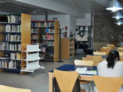 Biblioteca Municipal Juan de Mena