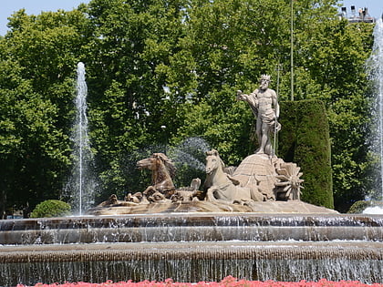 fontaine de neptune madrid