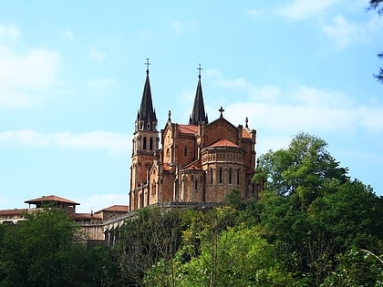 santa cueva de covadonga cangas de onis