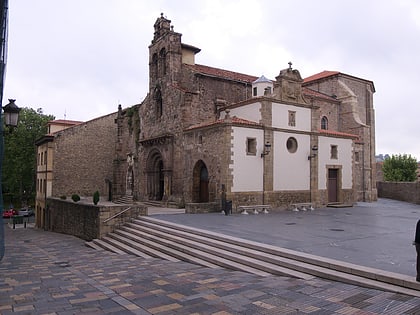 iglesia de los padres franciscanos aviles