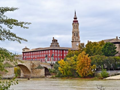 take photos from the arboleda de macanaz saragosse