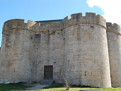 castillo de los condes de benavente puebla de sanabria