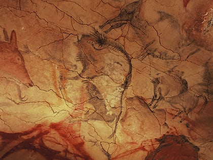 Cueva de Altamira y arte rupestre paleolítico de la cornisa cantábrica
