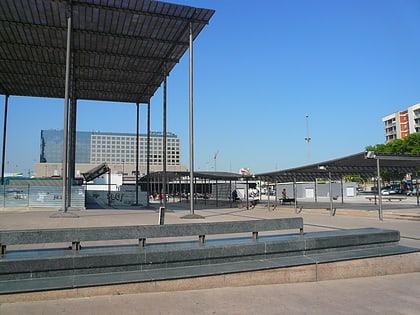 plaza de los paises catalanes barcelona