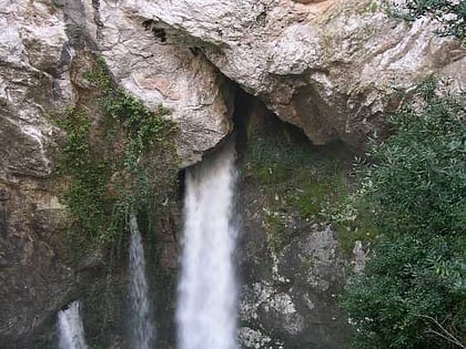 grotte de covadonga parc national des pics deurope