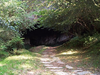 cueva del valle