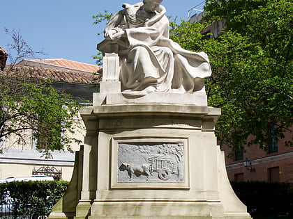 statue of emilia pardo bazan madrid