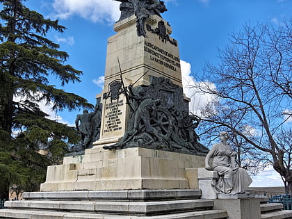 monument to daoiz and velarde segovie