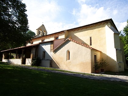 Iglesia de Santa María de Llas