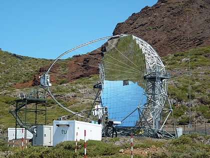 major atmospheric gamma ray imaging cherenkov telescope la palma